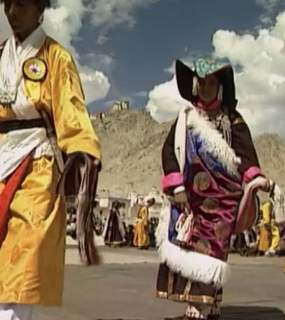 Across the Roof of the World - Grainger TV